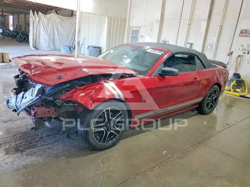 2014 Ford MUSTANG photo
