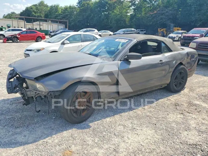 2014 Ford MUSTANG фото