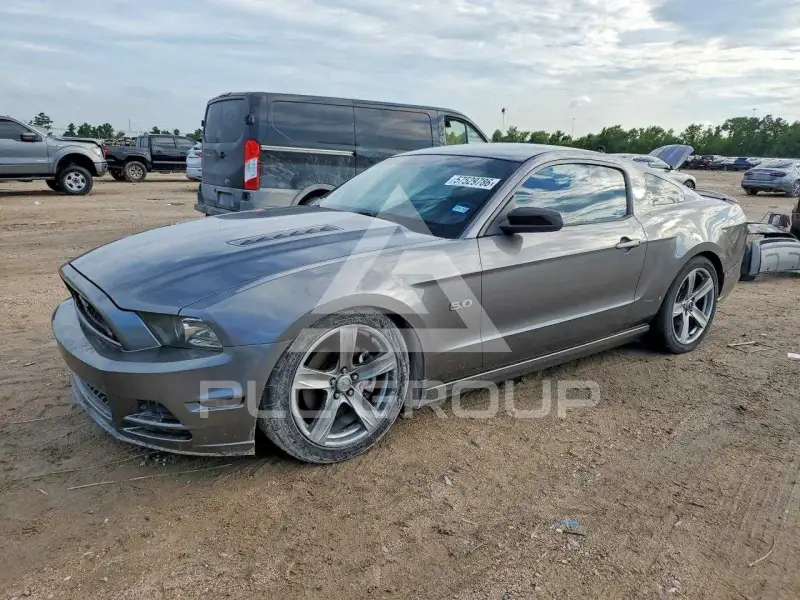 2014 Ford MUSTANG photo