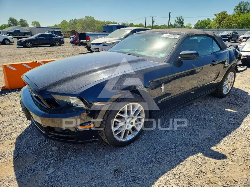 2014 Ford MUSTANG фото