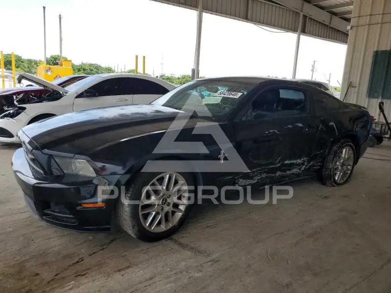 2014 Ford MUSTANG фото
