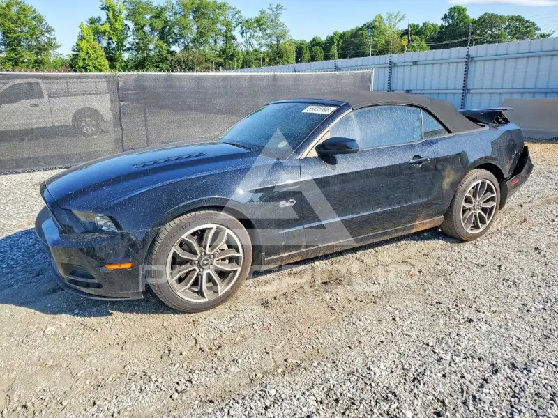 2014 Ford MUSTANG фото