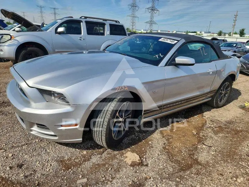 2014 Ford MUSTANG фото