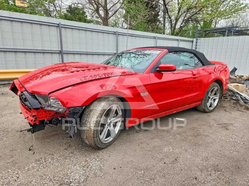 2014 Ford MUSTANG photo