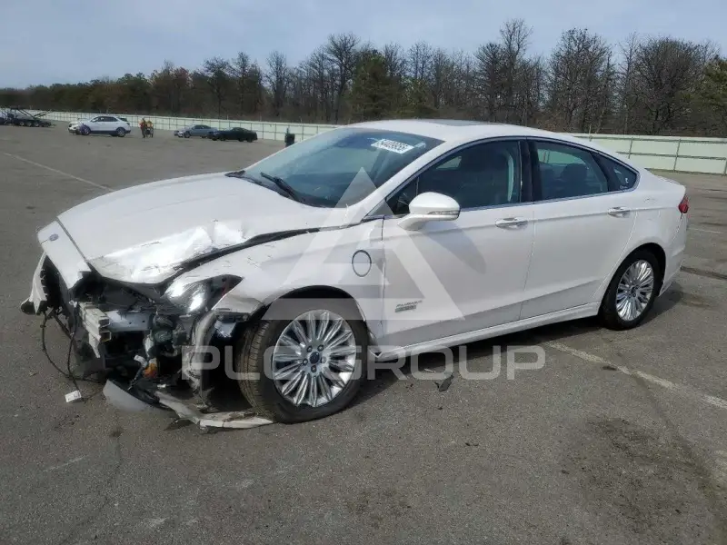 2014 Ford FUSION photo