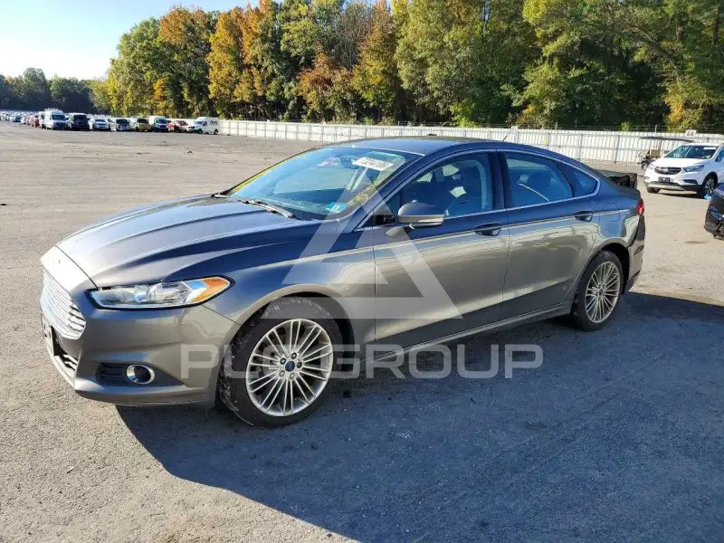 2014 Ford FUSION photo