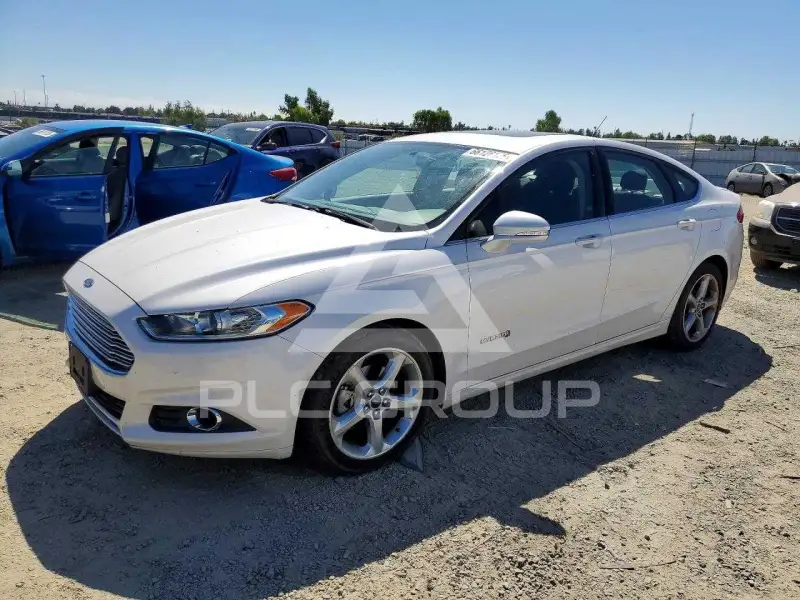 2014 Ford FUSION photo
