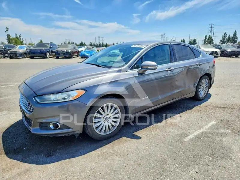 2014 Ford FUSION photo