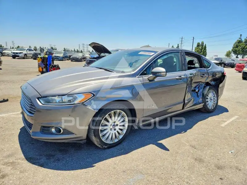 2014 Ford FUSION photo