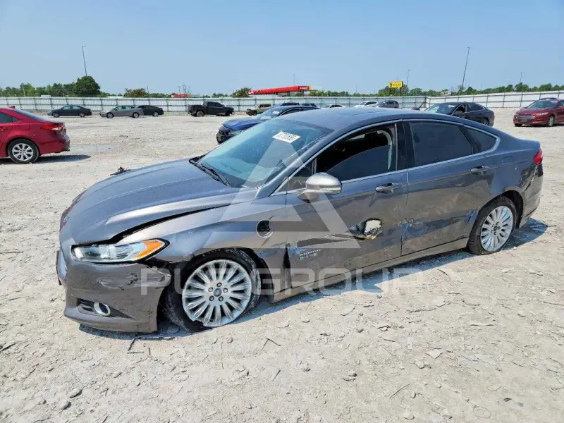 2014 Ford FUSION photo