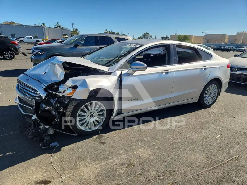 2014 Ford FUSION photo