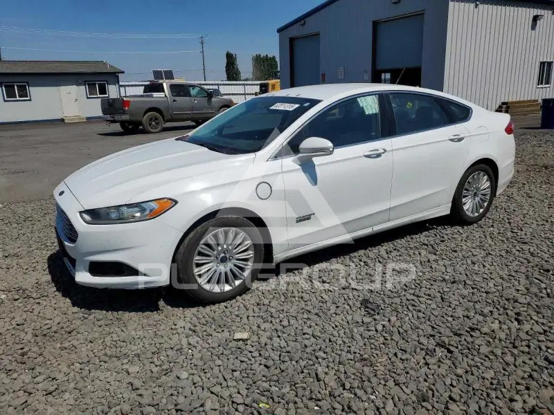 2014 Ford FUSION photo