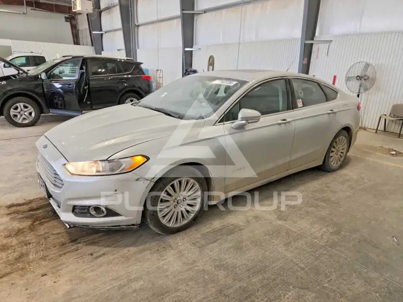 2014 Ford FUSION photo