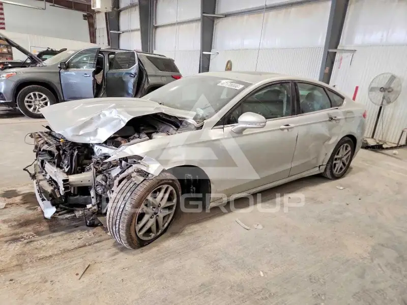 2014 Ford FUSION photo