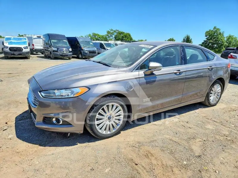 2014 Ford FUSION photo