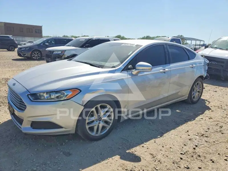 2014 Ford FUSION photo