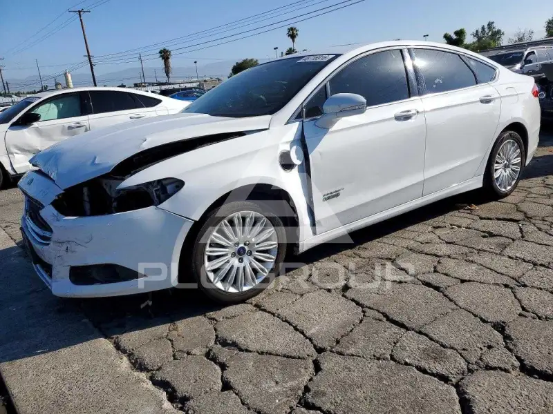 2014 Ford FUSION photo