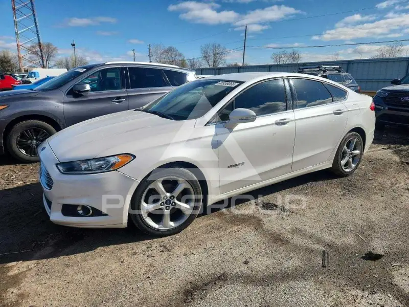 2014 Ford FUSION photo