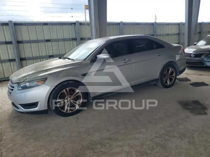 2014 Ford TAURUS photo