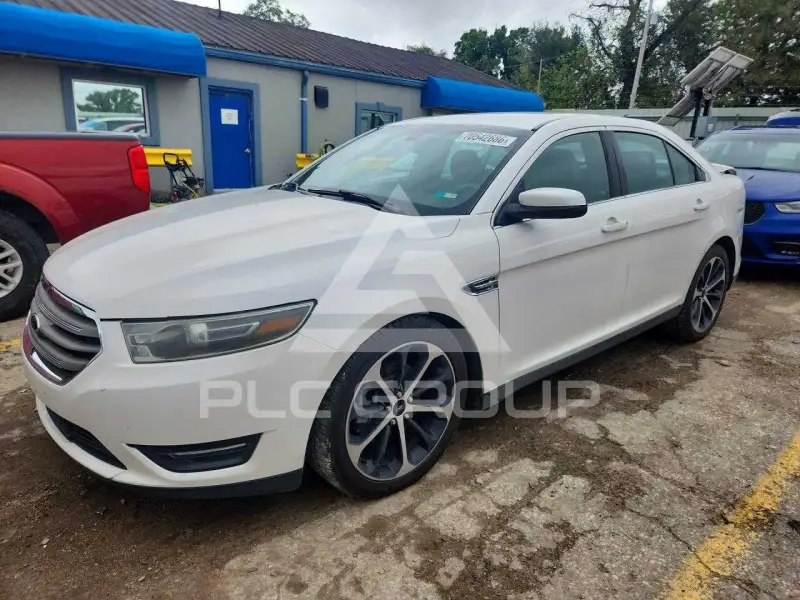 2014 Ford TAURUS photo