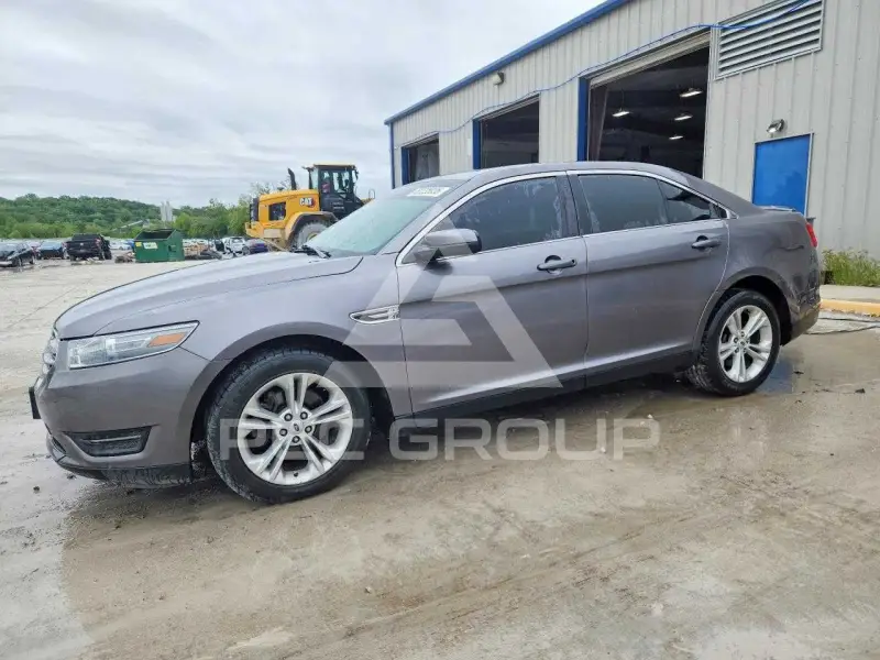 2014 Ford TAURUS photo