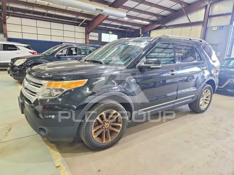 2014 Ford EXPLORER photo