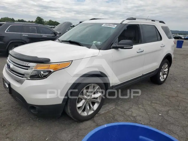 2014 Ford EXPLORER photo