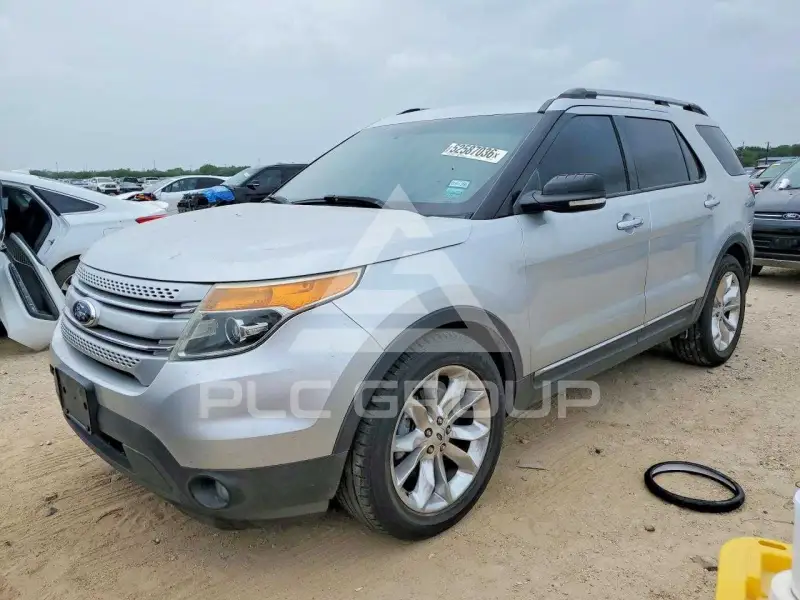2014 Ford EXPLORER photo