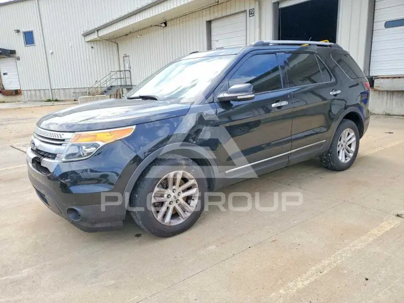 2014 Ford EXPLORER photo