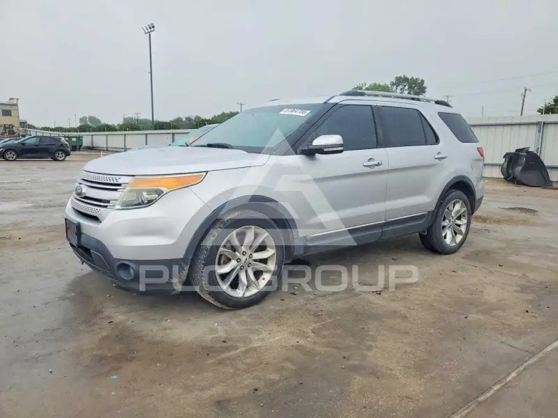 2014 Ford EXPLORER photo