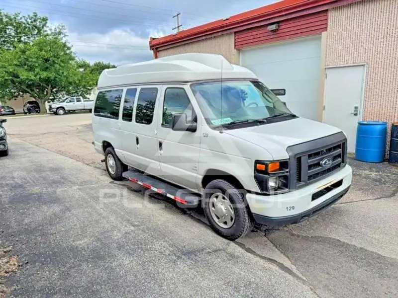 2014 Ford ECONOLINE photo