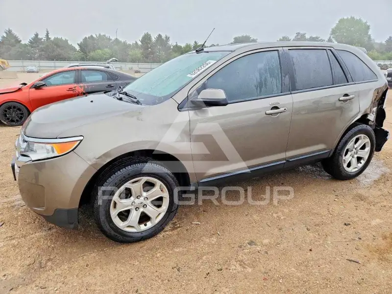 2014 Ford EDGE photo