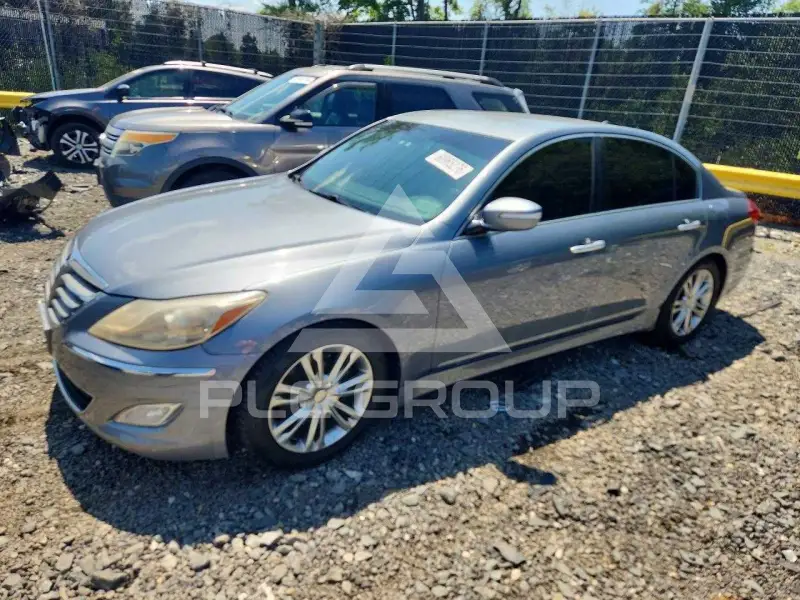 2014 Hyundai Genesis photo
