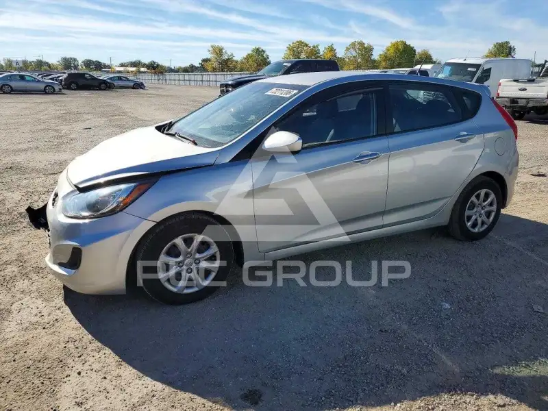 2014 Hyundai Accent фото
