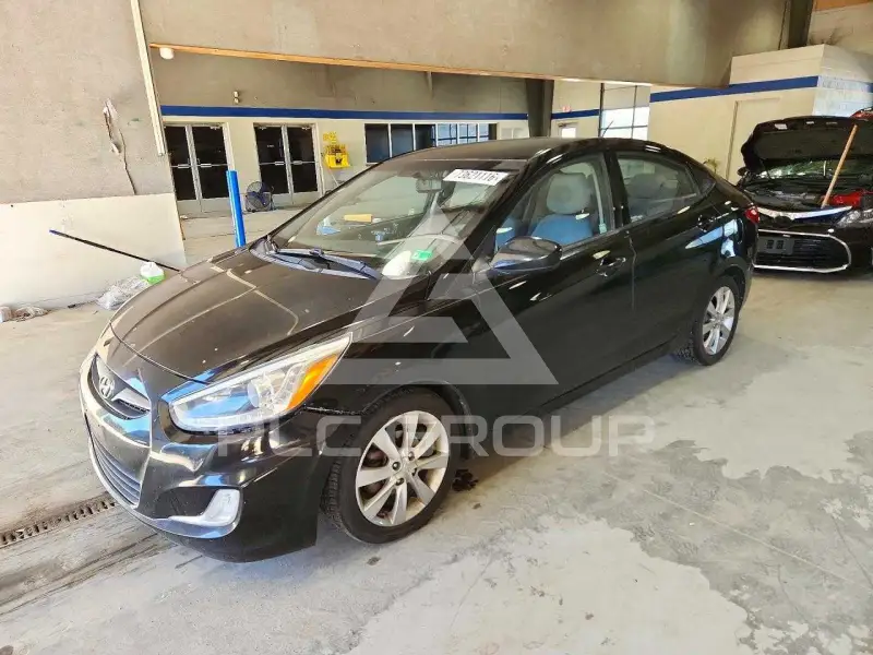 2014 Hyundai Accent photo