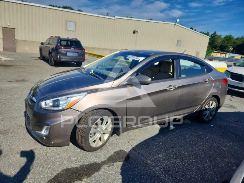 2014 Hyundai Accent photo