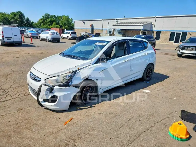 2014 Hyundai Accent фото