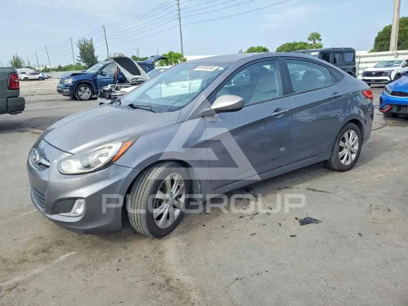 2014 Hyundai Accent фото