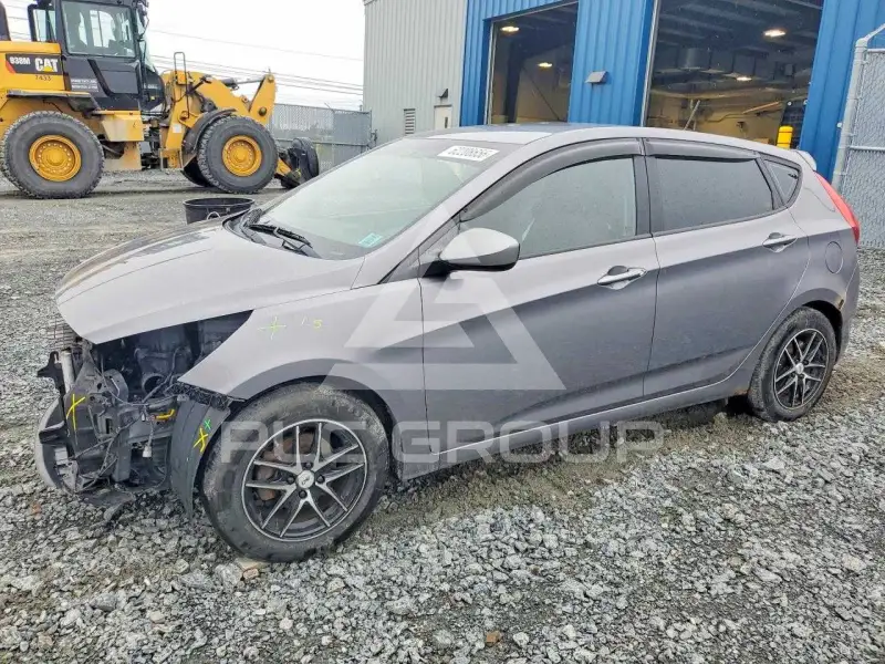 2014 Hyundai Accent photo