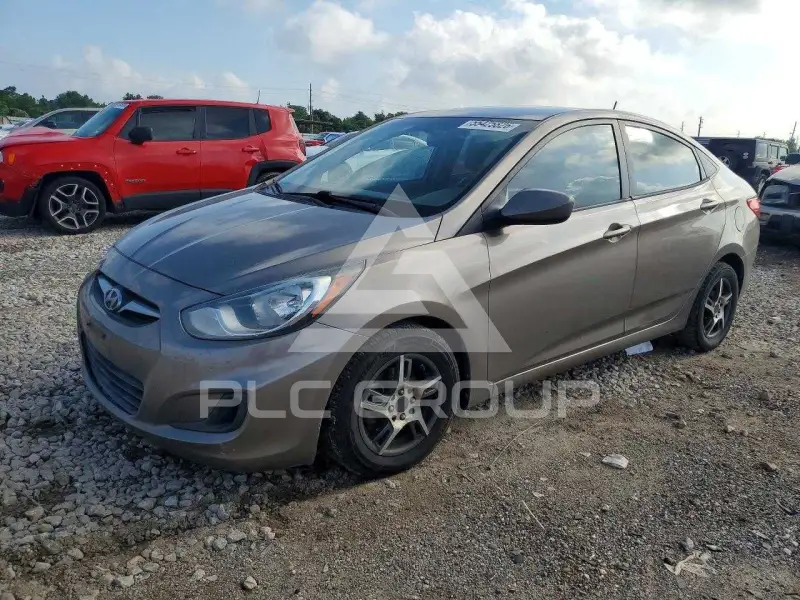 2014 Hyundai Accent photo