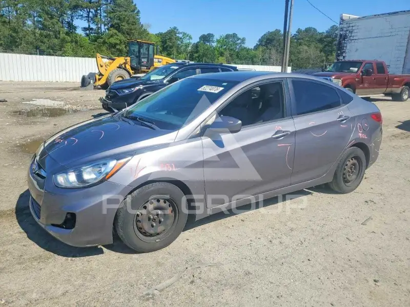 2014 Hyundai Accent photo