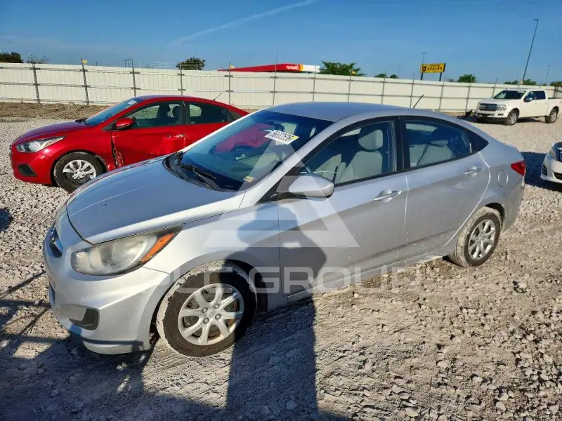 2014 Hyundai Accent фото