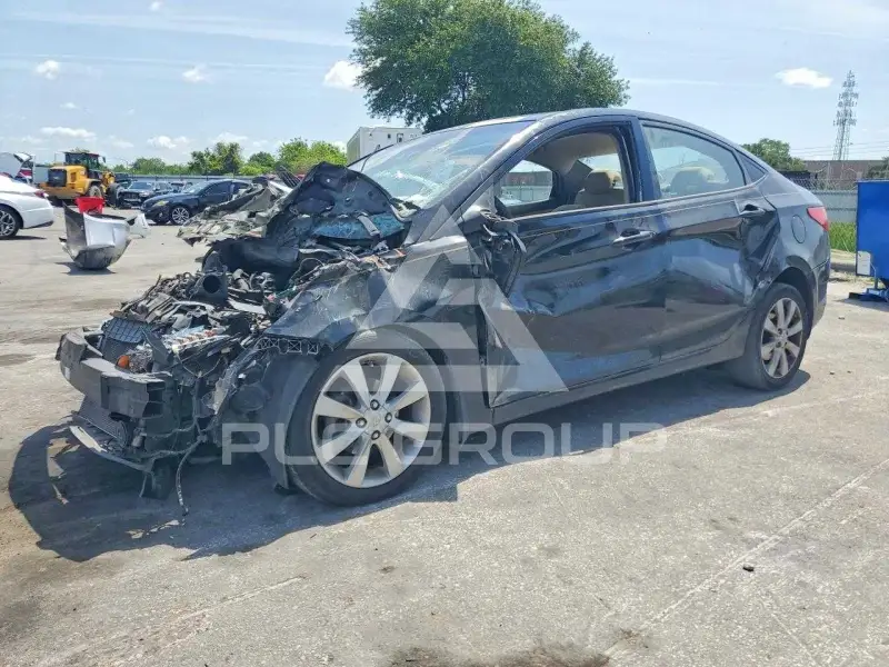 2014 Hyundai Accent photo