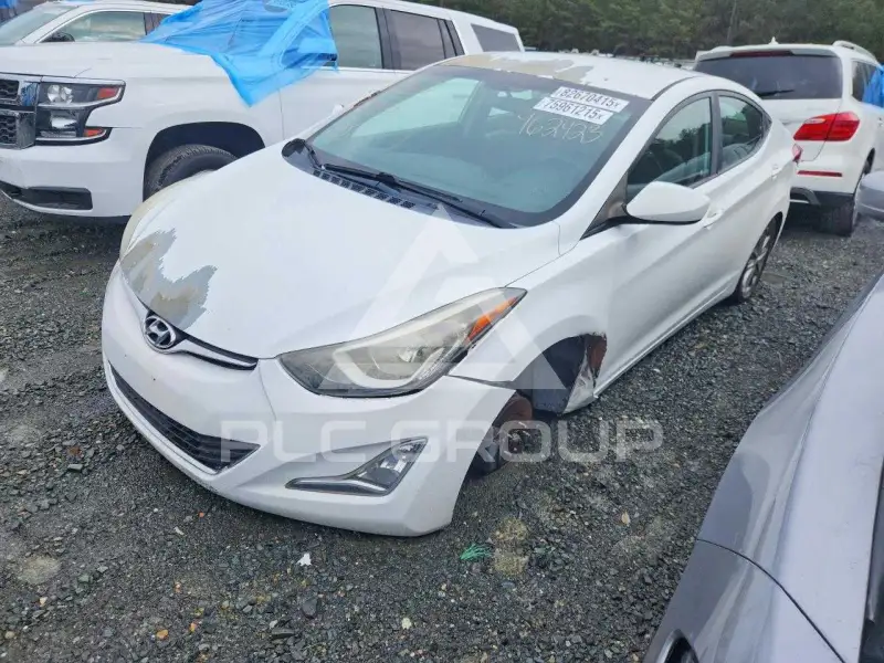 2014 Hyundai Elantra photo