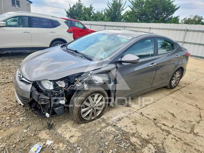 2014 Hyundai Elantra photo