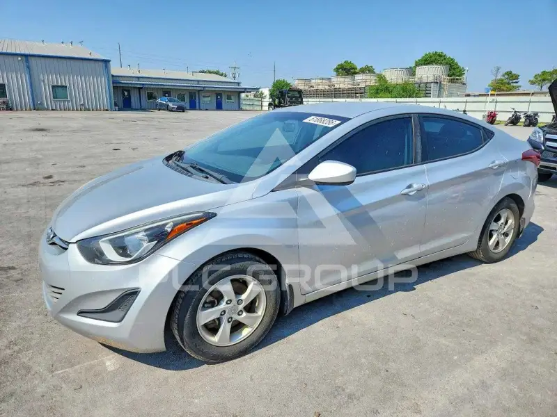 2014 Hyundai Elantra photo