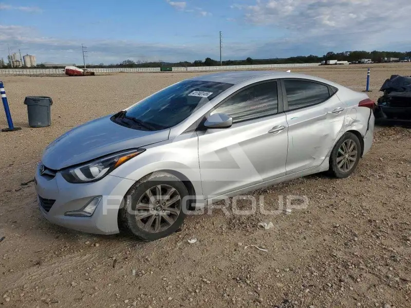 2014 Hyundai Elantra photo
