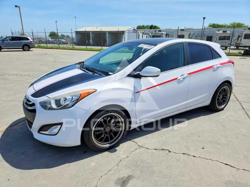 2014 Hyundai Elantra photo