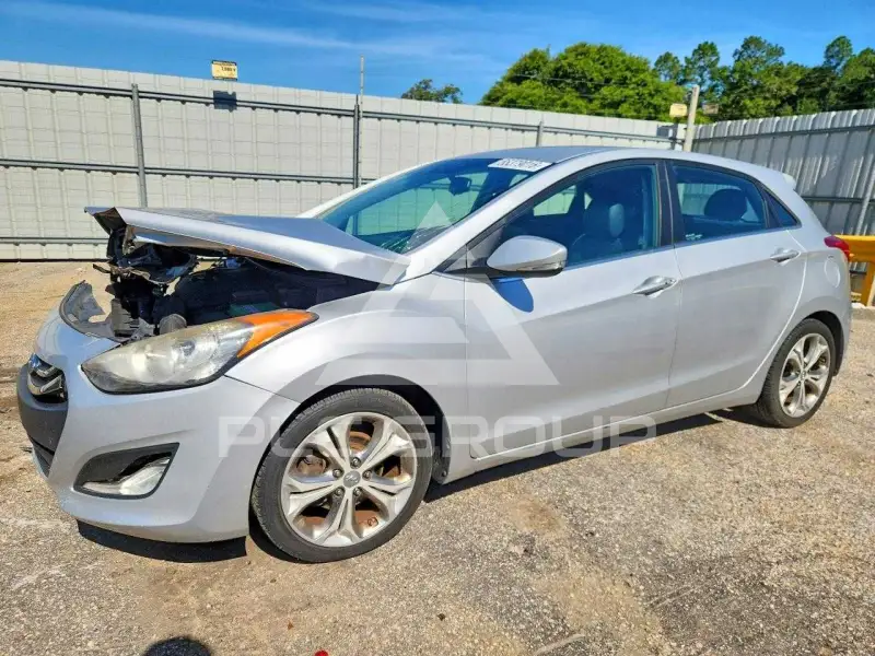 2014 Hyundai Elantra photo