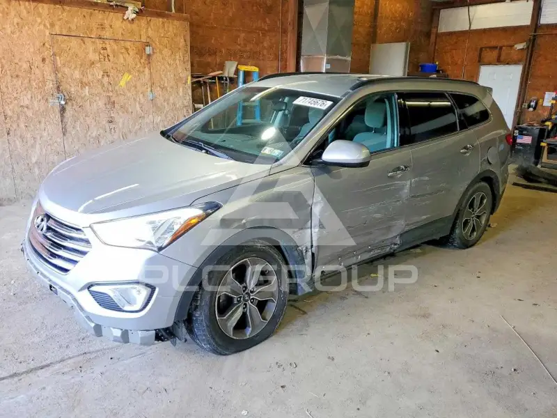 2014 Hyundai Santa Fe photo